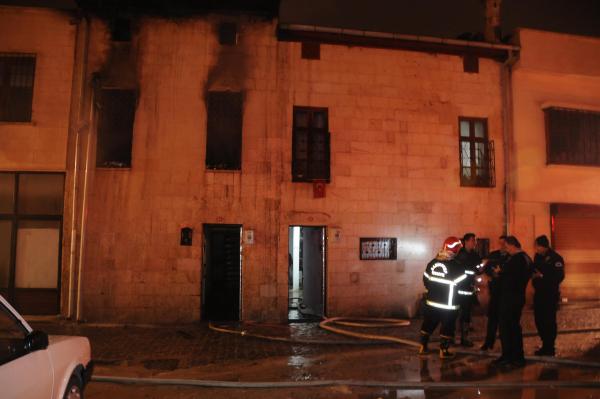 Gaziantep'te evdeki yangında Suriyeli yanarak öldü