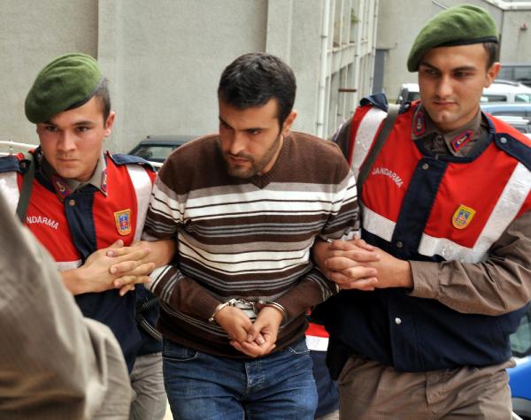 Eşini öldüren sanık için ağırlaştırılmış müebbet istemi