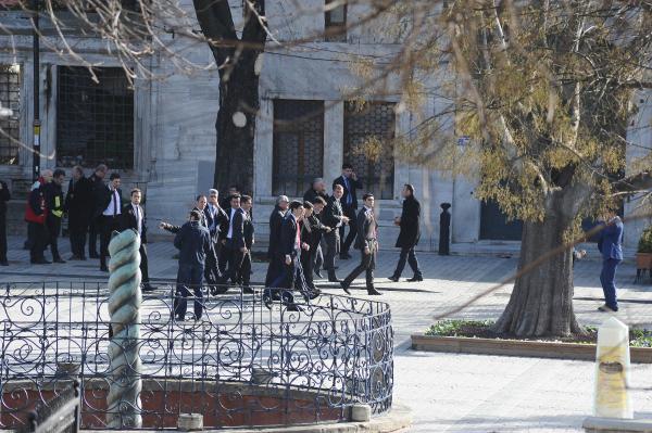 Sultanahmet'te canlı bomba saldırısı 10 ölü 15 ağır yaralı