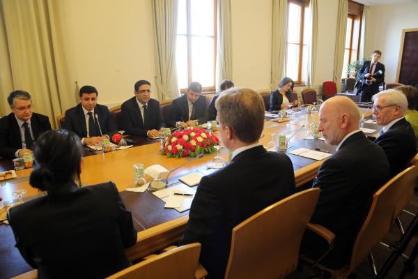 Demirtaş, Norveç Dışişleri Bakanı'nı TBMM'de kabul etti