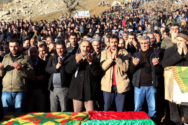 Çatışmalarda ölen 12 kişi, Şırnak'ta  toprağa verildi