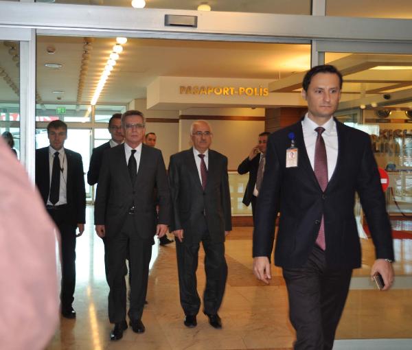 Alman İçişleri Bakanı İstanbul'da