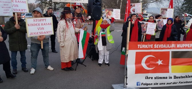 Almanya'da Gençlik Dairesi protesto edildi