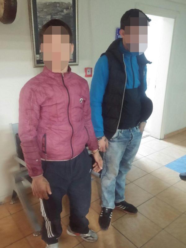 Hırsız, kimliği düşürünce yakalandı