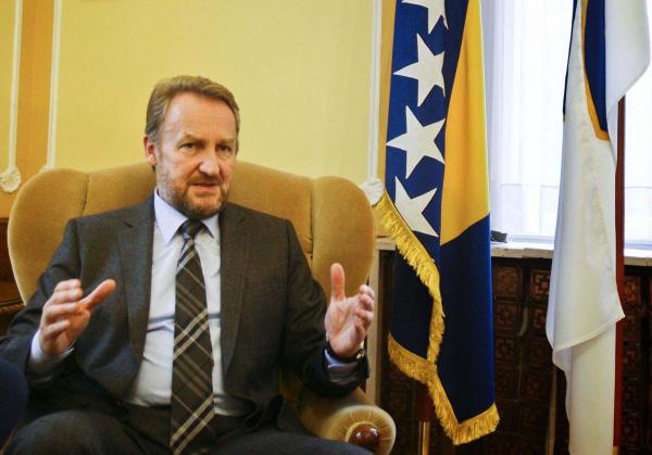 ÇOMÜ'den, Bakir İzzetbegovic'e 'fahri doktora'