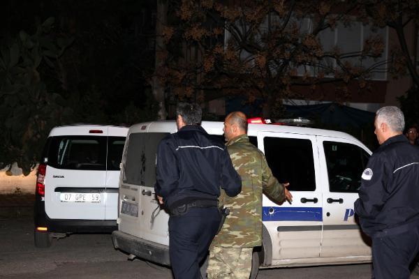 Oteli paylaşamadılar: 3 yaralı