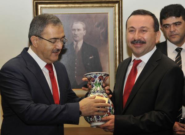 Selçuk Üniversitesi'ne yeni rektör