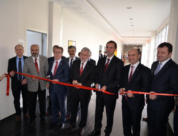 Oyak Renault’dan, Uludağ Üniversitesi’ne Otomotiv Mühendisliği laboratuvarı