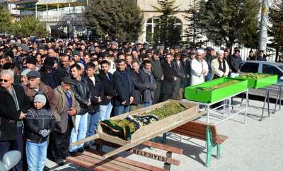 Sobadan zehirlenen 3 kardeş toprağa verildi