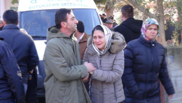 Trafik canavarına yenik düşen 4 kişilik aile toprağa verildi