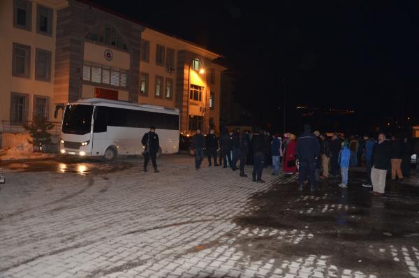 Doğubayazıt'ta 5 kişi tutuklandı.