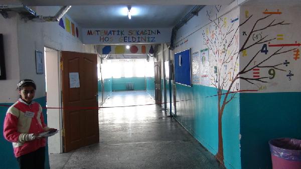 Okul içinde 'matematik sokağı' açıldı