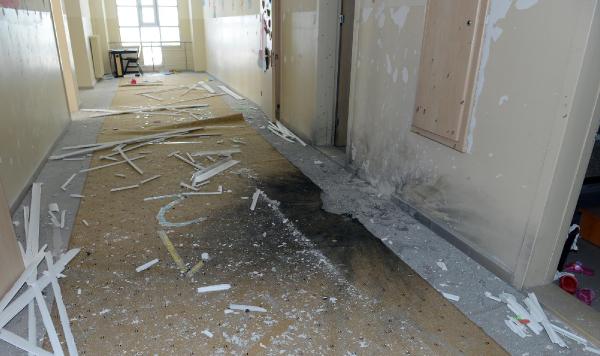 Van'da okula bombalı saldırı