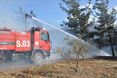 Denizli'de piknik ateşi 4 hektar ormanı yaktı-YENİDEN
