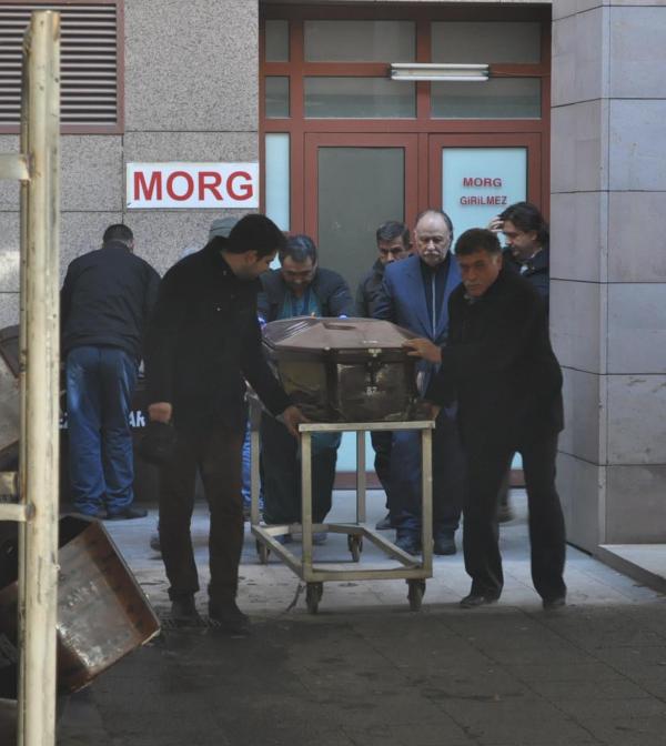 Kireç tankına düşüp ölen 3 işçiye gözyaşı