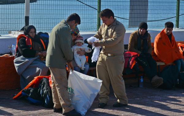 Dikili'de denizde iki günde toplam 273 kaçak yakalandı