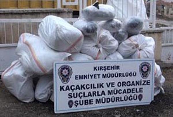 Kırşehir’de 297.5 kilo esrar ele geçirildi