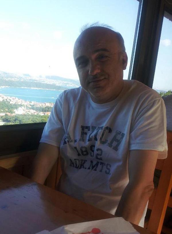 Uzman doktor evinde intihar etti