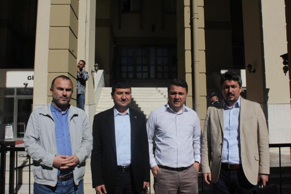 Gazetecilere polisleri hedef göstermek suçundan hapis cezası