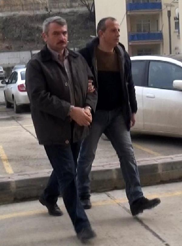 Yolcu taşıma tartışmasında komşusunu öldürdü