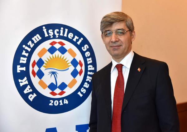 Turizmde müşteri memnuniyeti kaliteli eğilmiş personele bağlı