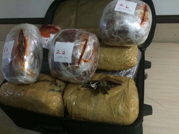 Manisa'da 2 günde 23 kilo esrar ele geçirildi