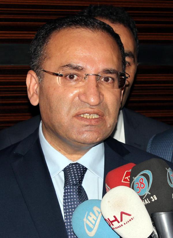 Bozdağ: Kılıçdaroğlu, seviyesizliğini ortaya koymuştur