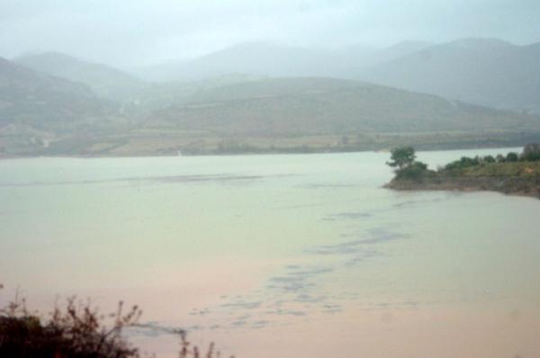 Kazdağları'ndan inen sel suları taşkına neden oldu