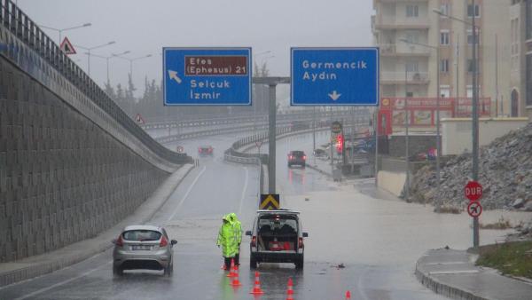Lodos ve yağmur, Kuşadası'nda yaşamı olumsuz etkiledi (2)
