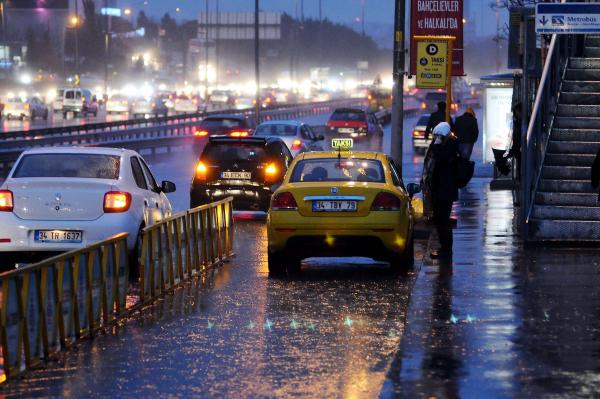 İstanbul genelinde etkili yağmur