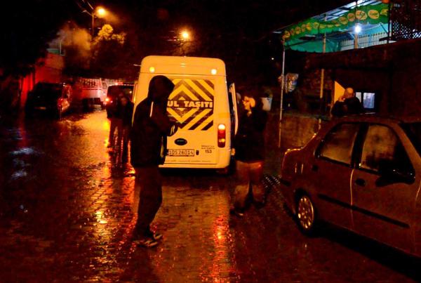 Yürüyüşe çıkıp, mahsur kalan 23 kişi kurtarıldı