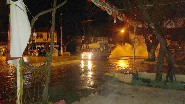 Bayındır'da sağanak yağış etkili oldu