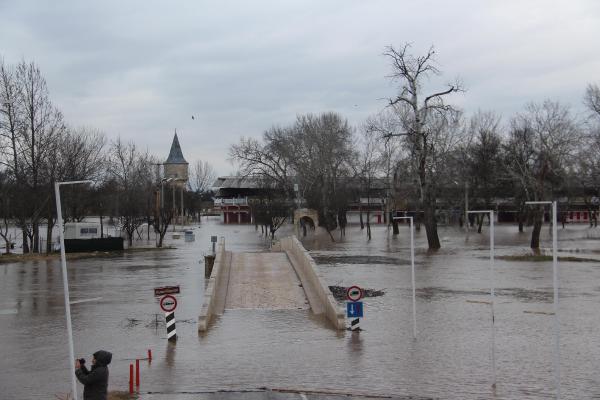 Edirne’de taşkın alarmı