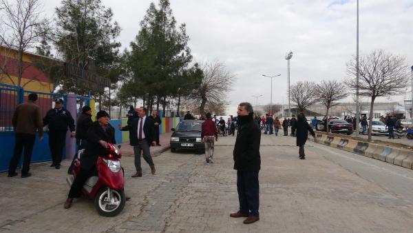 Suriye'den Kilis'te okula roket (2)