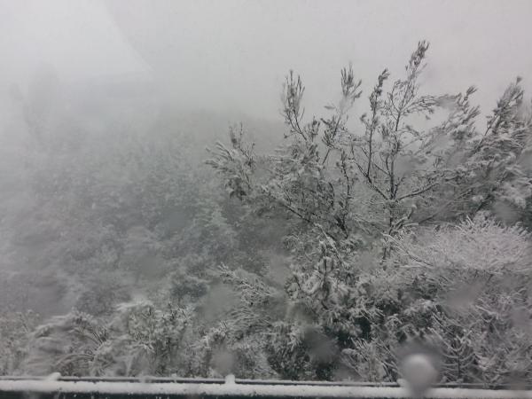 Manisa'nın yüksek kesimleri beyaza büründü