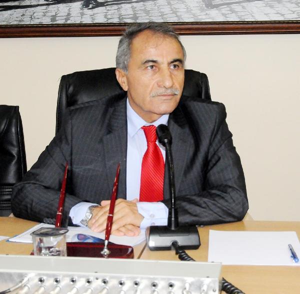 Vali Selimoğlu: Cem Yılmaz hakkında tazminat davası da açabilirim