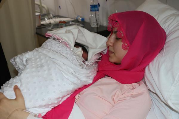 Şırnak’ta görevli özel harekat polisi baba olduğunu telefonda öğrendi