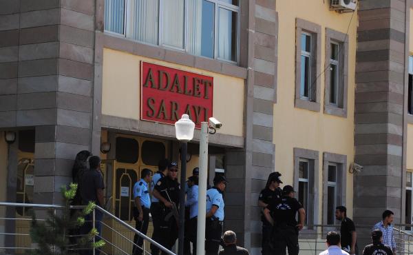 Doğubayazıt'ta PKK'ya üye olmaktan 6 kişi tutuklandı
