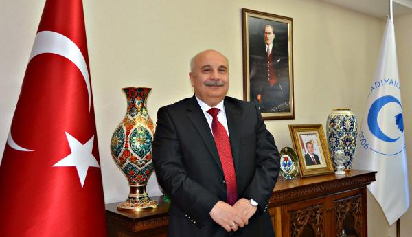 Rektör Gönüllü: Akademisyenlerin imzasına çok üzüldüm