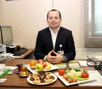 Doç. Dr. Görümlü: Kansere dost ve düşman yiyeceklere dikkat