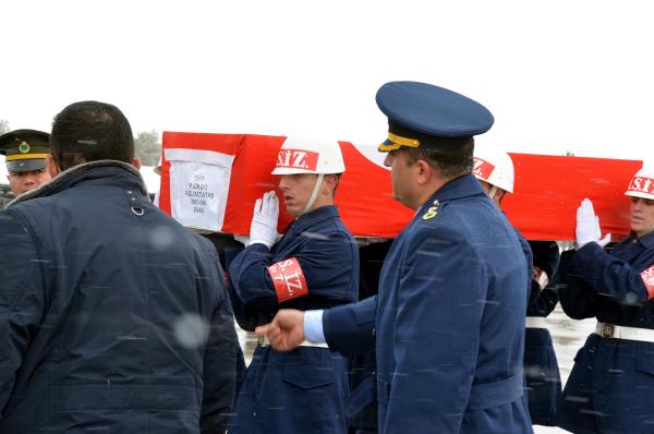 Sur'da şehit olan uzman çavuş Altuntaş'ın evinde yas (2)