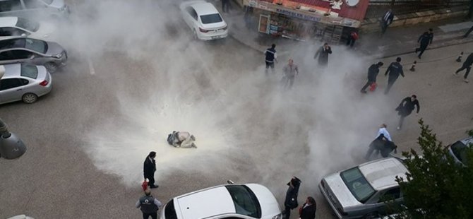 Valilik önünde kendini yaktı