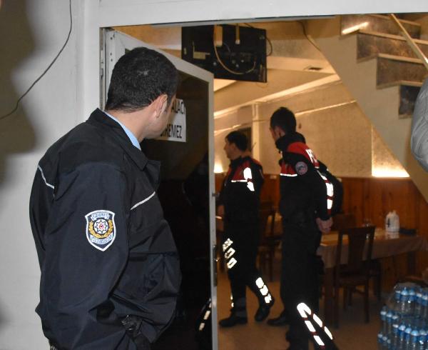 Dernek lokalinde silahlı kavga: 2 yaralı