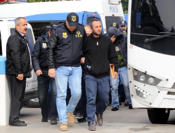 3 ilde IŞİD operasyonu: 8 gözaltı