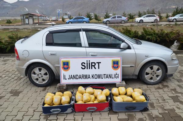Siirt'te 57 kilo esrar ele geçirildi, 3 kişi tutuklandı