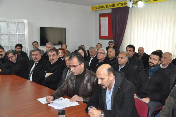 Emek ve Demokrasi Güçleri'nden imzacı akademisyenlere destek
