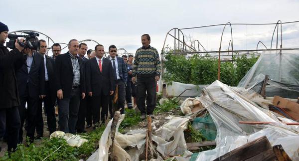 Bakan Çavuşoğlu, Demreli üreticileri ziyaret etti