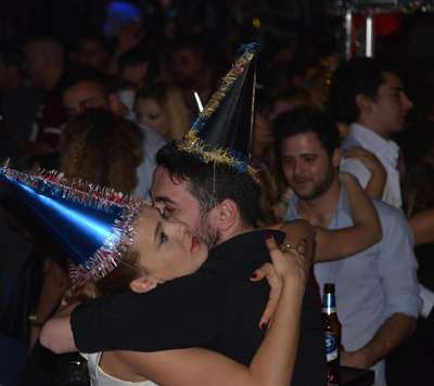 KONYA'DA YENİ YIL, DUA VE EĞLENCEYLE KUTLANDI