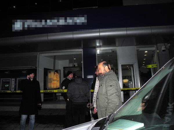 Avcılar'da silahlı banka soygunu...