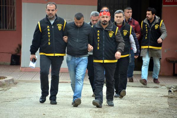 10 yaşındaki çocuğu dolandıranlar yakalandı